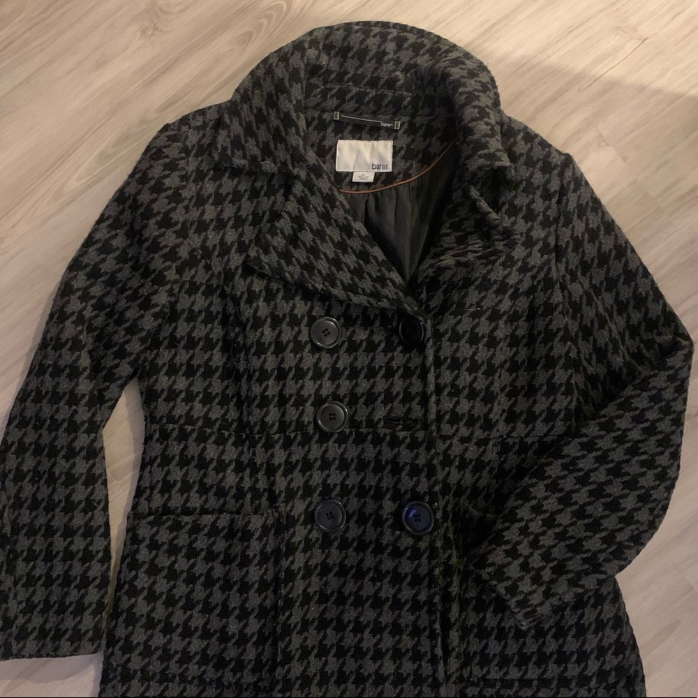 Women’s grey and black patterned pea coat. XL
